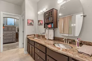 279 Robert Trent Jones Blvd, Eagle Point, OR 97524 - Photo 18