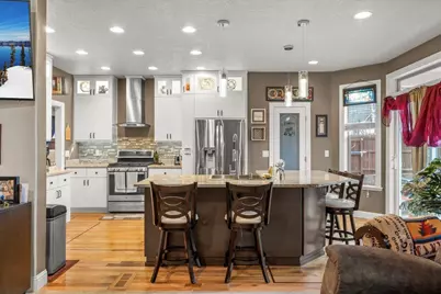 279 Robert Trent Jones Boulevard, Eagle Point, OR 97524 - Photo 10