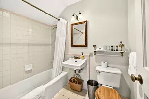 668 N Main St, Ashland, OR 97520 - Photo 28