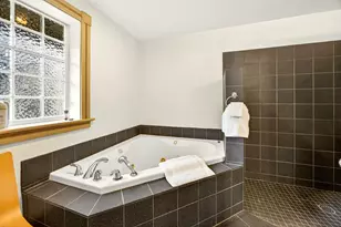 668 N Main St, Ashland, OR 97520 - Photo 46