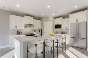 60940 SE Apollo Pl, Bend, OR 97702 - Photo 4