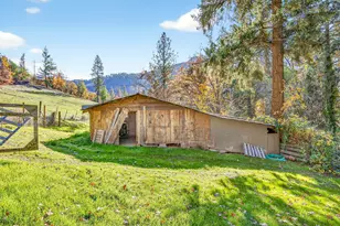 13688 Hwy 238, Applegate, OR 97530 - Photo 36