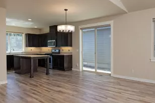 51844 Hollinshead Pl, La Pine, OR 97739 - Photo 6