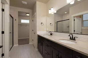 51844 Hollinshead Pl, La Pine, OR 97739 - Photo 12