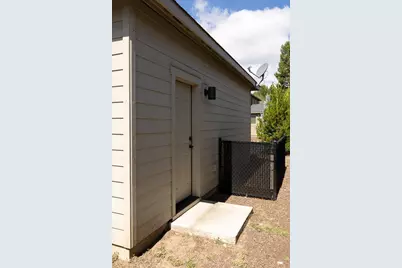 51844 Hollinshead Place, La Pine, OR 97739 - Photo 26