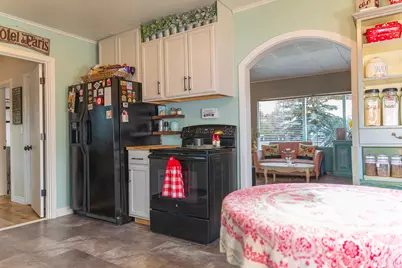 924 NE 9th Street, Bend, OR 97701 - Photo 16