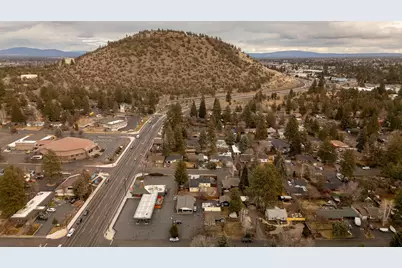 924 NE 9th Street, Bend, OR 97701 - Photo 32