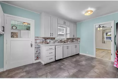 924 NE 9th Street, Bend, OR 97701 - Photo 12