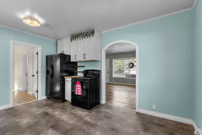 924 NE 9th Street, Bend, OR 97701 - Photo 14