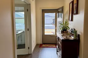 2900 NW 23rd St, Redmond, OR 97756 - Photo 2