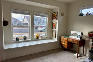 2900 NW 23rd St, Redmond, OR 97756 - Photo 4