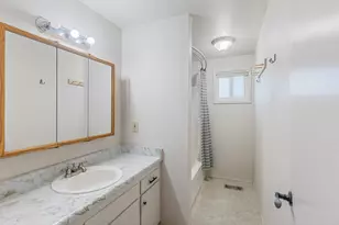 1110 SW Juniper Dr, Grants Pass, OR 97526 - Photo 16