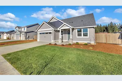 1152 Pumpkin #334, Eagle Point, OR 97524 - Photo 2