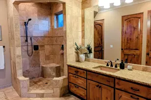 850 NE Tokay Heights, Grants Pass, OR 97526 - Photo 28