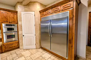 850 NE Tokay Heights, Grants Pass, OR 97526 - Photo 14