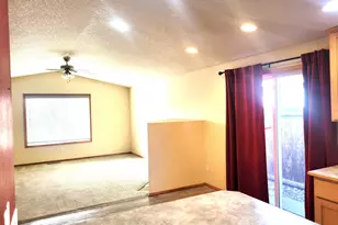 2940 NW 9th Ln, Redmond, OR 97756 - Photo 12