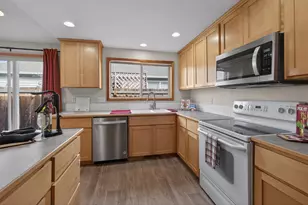 2940 NW 9th Ln, Redmond, OR 97756 - Photo 18