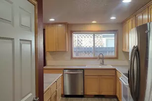 2940 NW 9th Ln, Redmond, OR 97756 - Photo 14