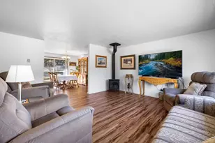 60761 Country Club Dr, Bend, OR 97702 - Photo 6