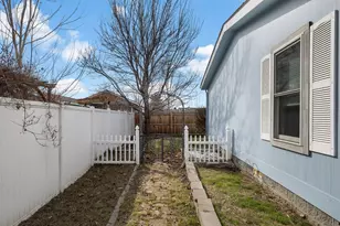 2108 NE 6th St, Redmond, OR 97756 - Photo 30