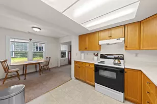 2165 Crestbrook Rd, Medford, OR 97504 - Photo 12