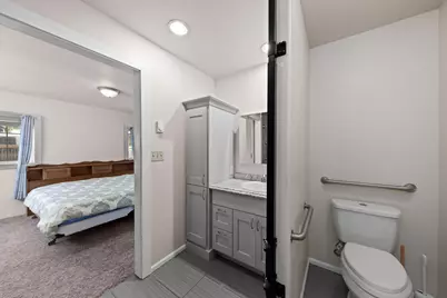 2165 Crestbrook Road, Medford, OR 97504 - Photo 22