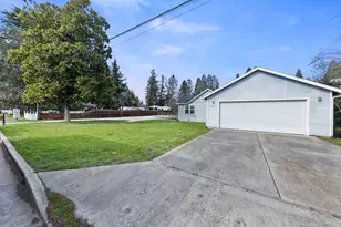 2165 Crestbrook Rd, Medford, OR 97504 - Photo 52