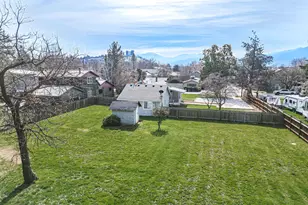 2165 Crestbrook Rd, Medford, OR 97504 - Photo 46