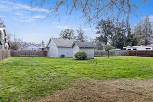 2165 Crestbrook Rd, Medford, OR 97504 - Photo 44