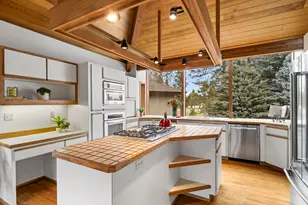 17902 Catkin Ln, Sunriver, OR 97707 - Photo 10