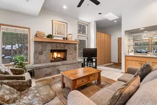 57327 Beaver Ridge Loop, Sunriver, OR 97707 - Photo 2