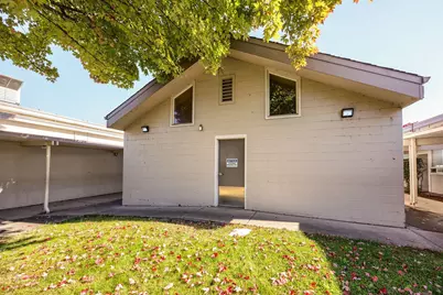 650 Royal Avenue, Medford, OR 97504 - Photo 68