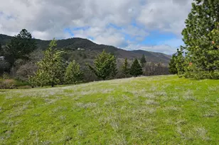 483 Strawberry Ln, Ashland, OR 97520 - Photo 1