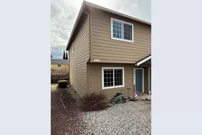 2030 Brookhurst Street #20, Medford, OR 97504 - Photo 2