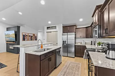 3647 Durst Street, Medford, OR 97504 - Photo 12