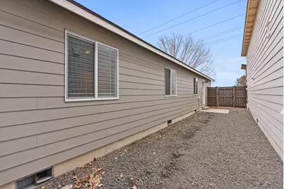 4044 SW Obsidian Place #134, Redmond, OR 97756 - Photo 20