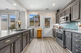 624 SW Hill St, Bend, OR 97702 - Photo 10