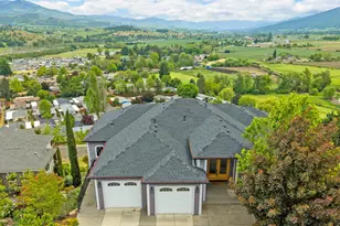 817 Amerman Dr, Phoenix, OR 97535 - Photo 4