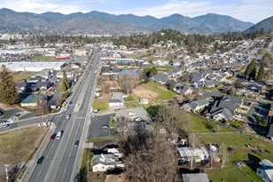 1731 Williams Hwy, Grants Pass, OR 97527 - Photo 1