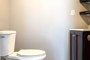 302 McCourt St, Klamath Falls, OR 97601 - Photo 28