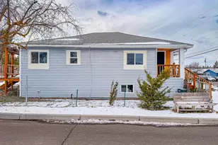 302 McCourt St, Klamath Falls, OR 97601 - Photo 8