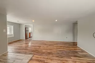 302 McCourt St, Klamath Falls, OR 97601 - Photo 12