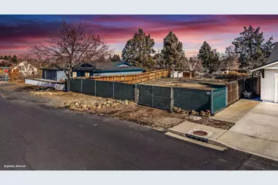 1930 SW 22nd Street, Redmond, OR 97756 - Photo 2