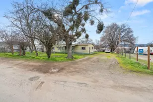 1103 Pinecroft Ave, Medford, OR 97501 - Photo 20