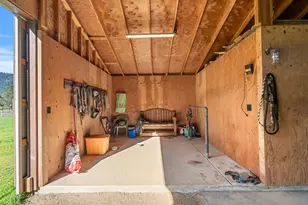 448 Ferry Rd, Grants Pass, OR 97526 - Photo 50