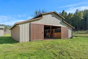 448 Ferry Rd, Grants Pass, OR 97526 - Photo 44