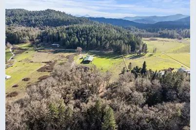 448 Ferry Road, Grants Pass, OR 97526 - Photo 62