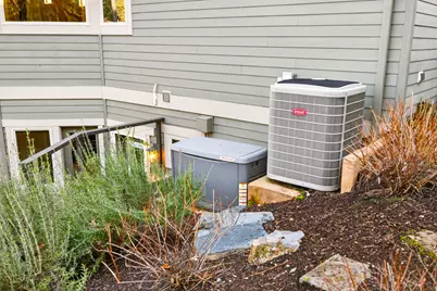 930 Granite Ridge Circle, Jacksonville, OR 97530 - Photo 74