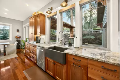 930 Granite Ridge Circle, Jacksonville, OR 97530 - Photo 16