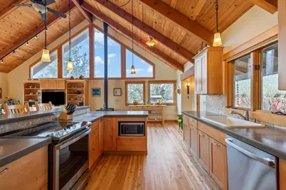 65821 Cori Way, Bend, OR 97703 - Photo 8